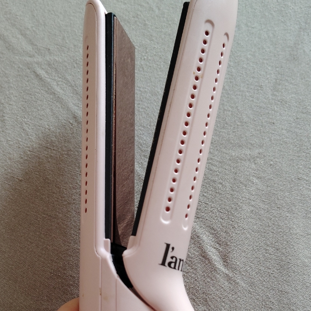 L'ange Pink Short Barrel Hair Straightener - Travel Friendly - Picture 3 of 3